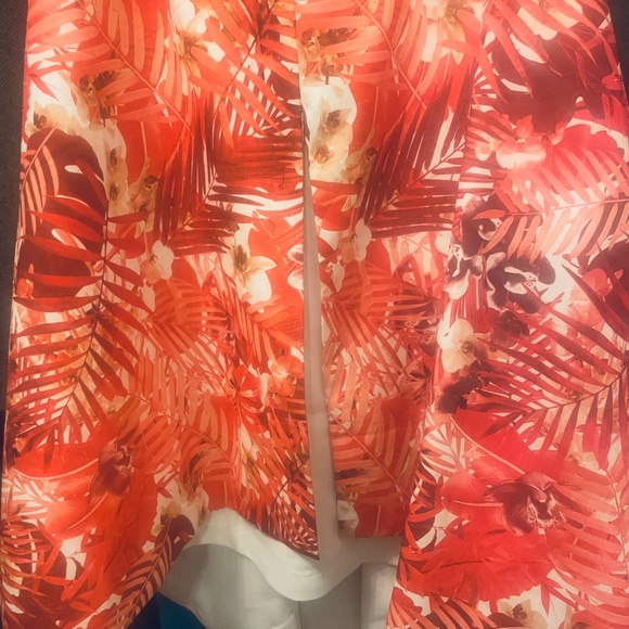 Elliatt Tower Dress, Asymmetrical, Floral Sleeveless Dress, Size Small - Picture 6 of 16